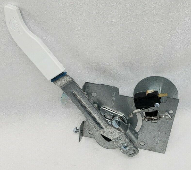 New Genuine OEM GE Range Door Latch 164D6366G012   *Same Day Ship