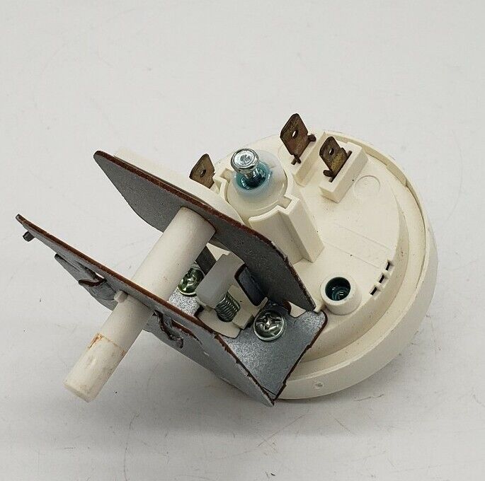 OEM GE Water Pressure Switch 175D2290P061  Same Day Ship